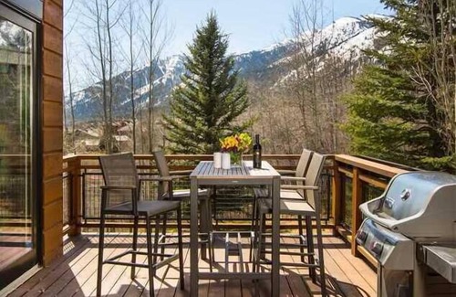 Teton Village House | RMR: Timbers at Granite Ridge 3088 in Teton Village