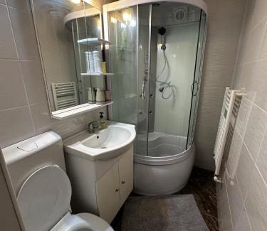Onesti Apartment | Roșu Residence 1