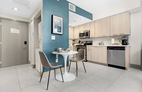 Brickell Apartment | Roami at Habitat Brickell | 3BR Combo #78