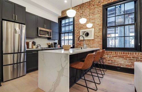 Arts/Warehouse District Hotel | Roami at The Brassline Convention Center 1BR #15