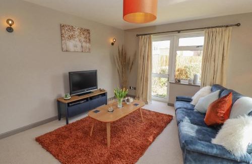 Adderbury House | Robellen Corner