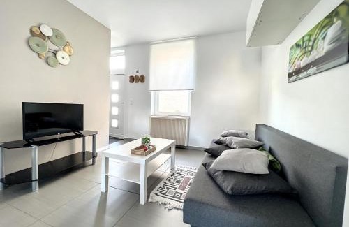 Ransart House | Robert 20 Brussels-charleroi-airport