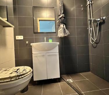 Ransart House | Robert 20 Brussels-charleroi-airport