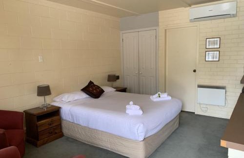 Robertson Hotel | Robertson Country Motel