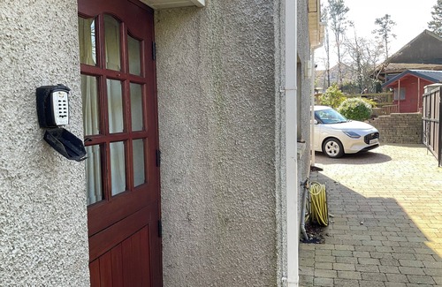 Clady Cottage | ROBIN COTTAGE IN THE HEART OF COUNTY ANTRIM .