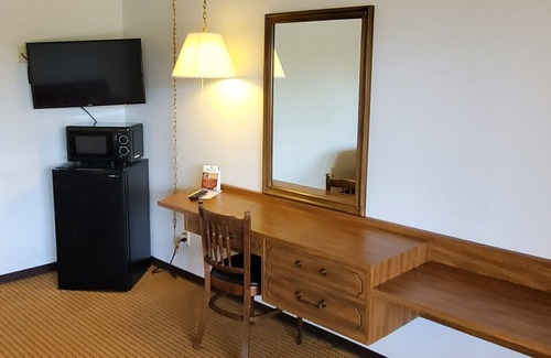 Raton Hotel | Robin Hood Motel