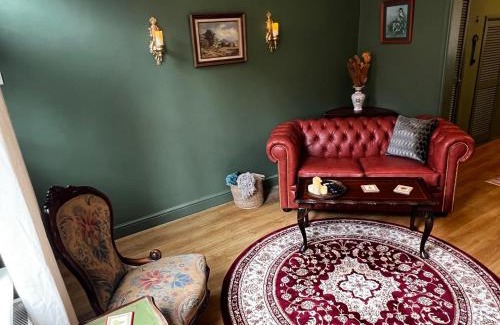 Wrexham House | Robin’s Hollow: 2BD Home Near Wrexham AFC