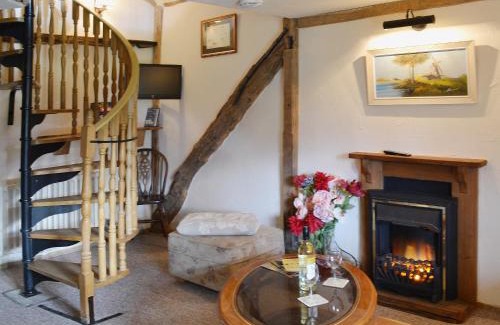 Elmsted House | Robins Nest - 29409