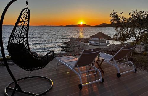 Tkon Villa | Robinson house Vitane