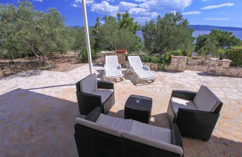 Nerezise House | Robinson Jimi
