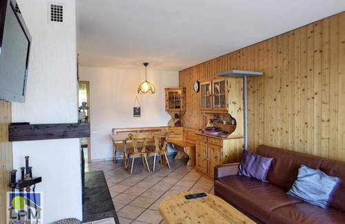 Leysin Apartment | Roc d'Orsay D28 Apartment with 2 bedrooms for maximum 4 people (75m2) in a nice residence. Situated