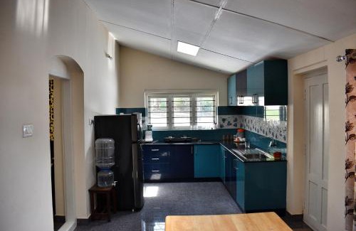 Suntikoppa House | Rochas Valley Homestay