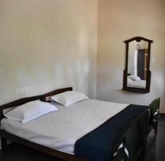 Suntikoppa House | Rochas Valley Homestay