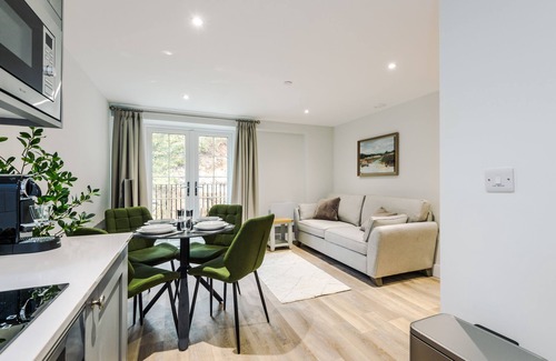 Stoney Middleton Apartment | Rock Mill | 2-Bedroom Duplex with Balcony