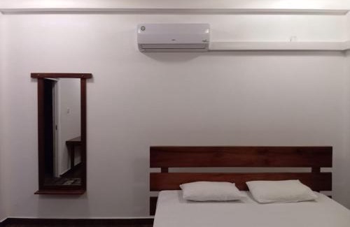Padukka Hotel | Rock View Inn