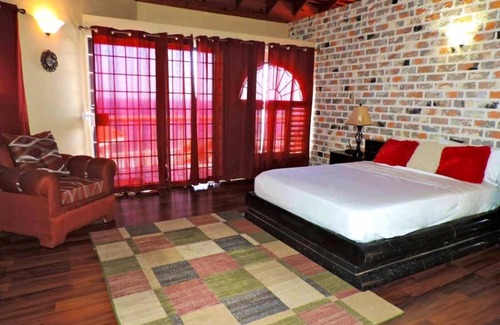 Tower Isle House | Rockcliff Villa