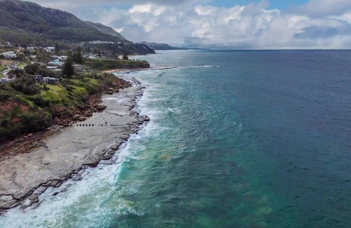 Coledale House | 'Rockpool' - Amazing Ocean Views w/ Direct Beach Access