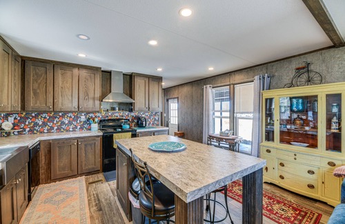Aransas Pass House | Rockport Vacation Rental w/Patio - 8 Mi to Beach!
