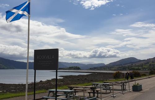 Strathcarron House | Rockvilla Guest House