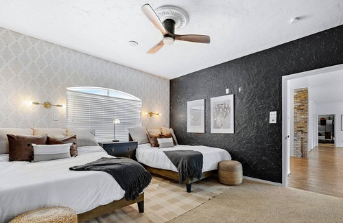 Rockwall House | Rockwall Retreat: Lakeview Oasis with Pool, Games, and Room for 16+
