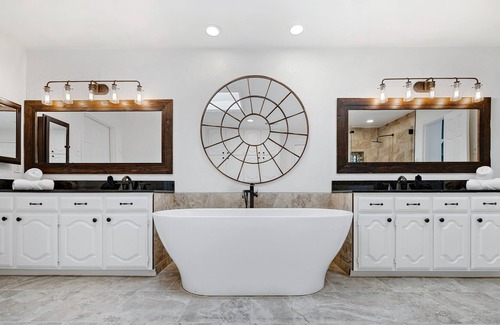 Rockwall House | Rockwall Retreat: Lakeview Oasis with Pool, Games, and Room for 16+