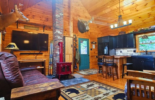 Northeast Somerset Cabin | Rockwood Retreat at Moosehead Lake