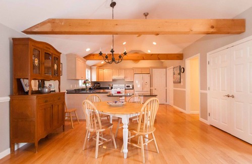 Kingston House | Rocky Nook Beach House, charming updated ranch less than two blocks to beach.