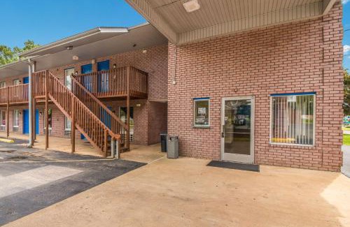 Bolivar Hotel | Rodeway Inn Bolivar