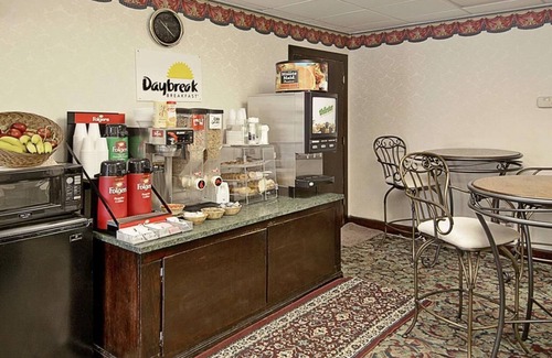 Concord Hotel | Rodeway Inn Concord - Kannapolis