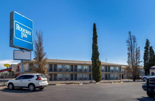 Midland Hotel | Rodeway Inn Midland South