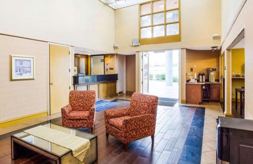 Wetmore Hotel | Rodeway Inn & Suites South of Fiesta Park
