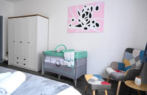 Broumov Apartment | Rodinný apartmán u Broumovského náměstí