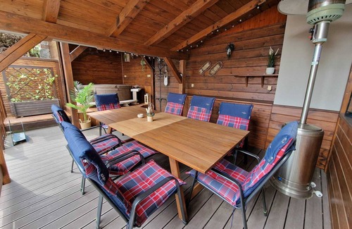 Jachymov Ski Chalet | Rodinný penzion, krásně zařízený s vířivkou a infrasaunou ZDARMA na horách.