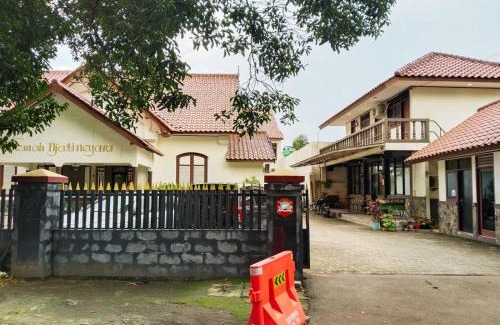 Jakarta Hotel | Roemah Djatinegara