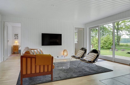Lyngsbæk Strand House | "Rohan" - 500m from the sea by Interhome