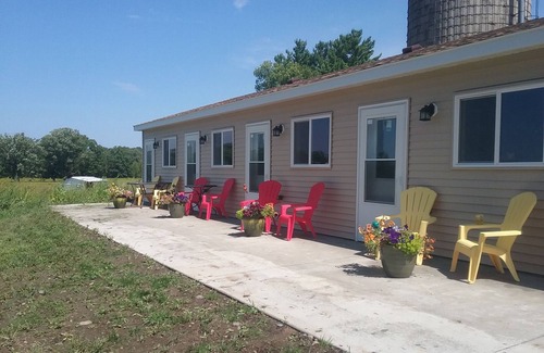 Brook Park Apartment | Rolling hills, country setting #4 at Beach Mirage Suites