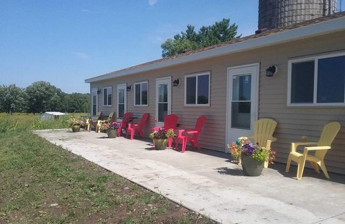 Brook Park House | Rolling hills, country setting #3 at Beach Mirage Suites
