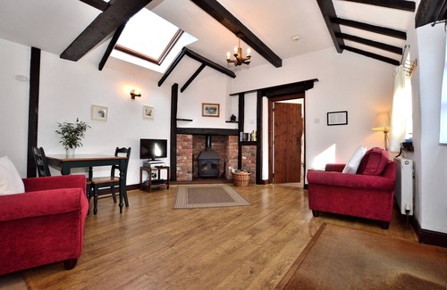 Tiverton Cottage | Romantic 1 bedroom cottage in beautiful Devon countryside, indoor pool, sauna