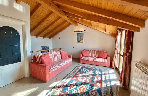 Angera Apartment | Romantic apartment in lake district