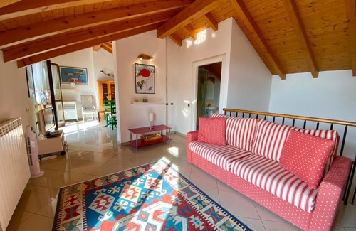 Angera Apartment | Romantic apartment in lake district