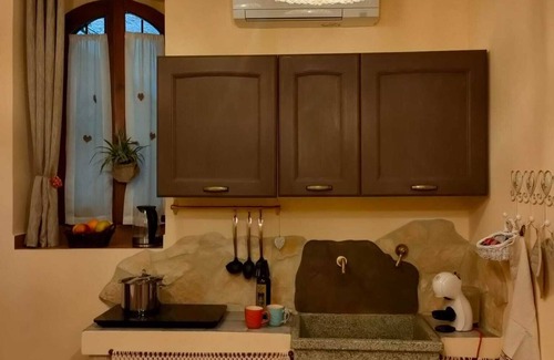 Spello Apartment | Romantic apartment in the Vicolo dei Baci located in the historic center