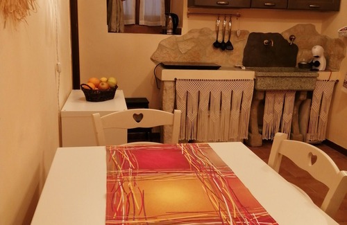 Spello Apartment | Romantic apartment in the Vicolo dei Baci located in the historic center