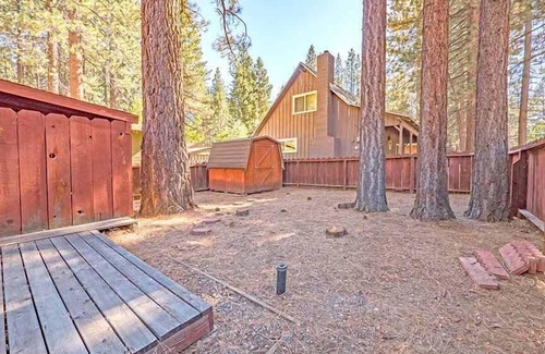 Al Tahoe Cabin | Romantic Cabin for 2- Private Hot Tub, Convenient to Heavenly, Lake and.