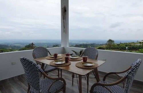 Acacias Cabin | Romantic Cabin with Jacuzzi Azulejo