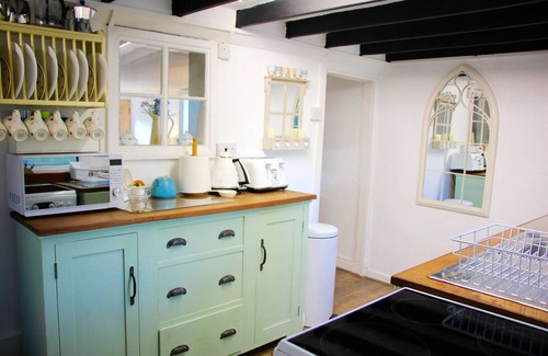 Framlingham Cottage | Romantic* Castle on the Hill Cottage *Framlingham