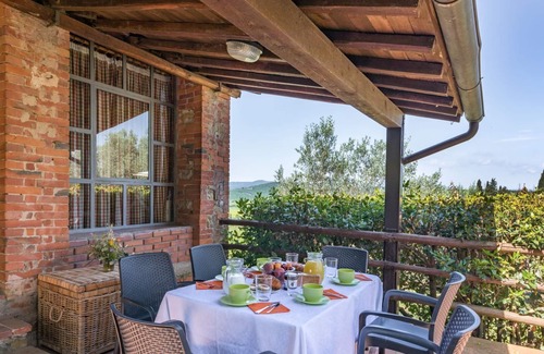 Pieve a Presciano Villa | Romantic cottage, sleeps 6, with large windows nice view overlooking the Tuscan countryside. Priva