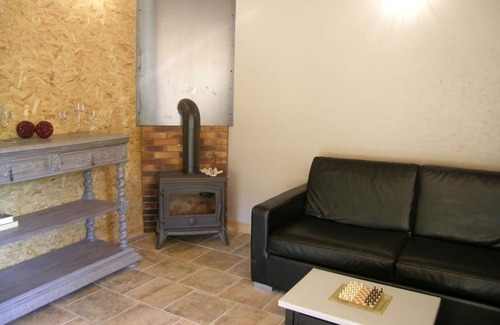 Vernusse Cottage | Romantic Duplex Cottage with Pool, Sauna, and Scenic Views