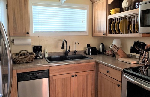 Virgin Cottage | ROMANTIC ENCHANTED COTTAGE WITH PRIVATE HOT TUB & POOL ACCESS ON PRIVATE RANCH