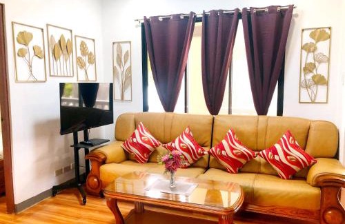 Liloan Apartment | Romantic Getaway》Balcony+Garden View & Fast Wi-Fi
