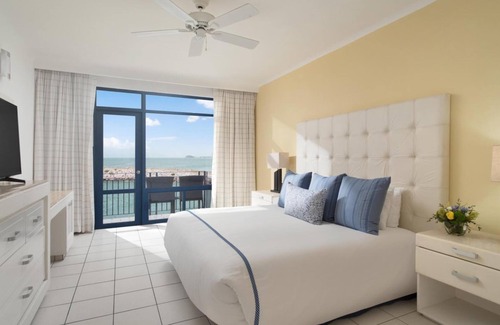 Las Gaviotas Resort | Romantic Honeymoon Suite in a Mexican Oasis!